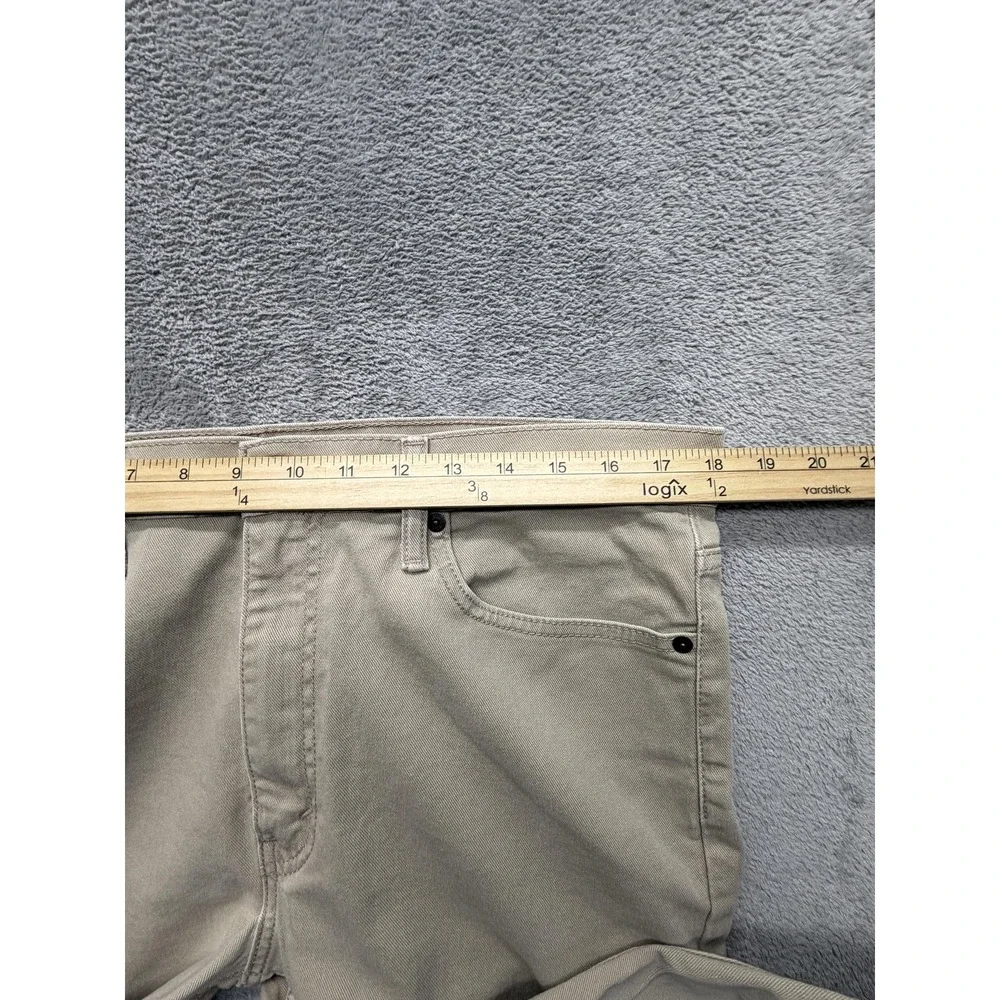 Levis 513 Jeans Mens Measured 36x32 Beige Slim Straight‎ Denim Stretch Zip Fly